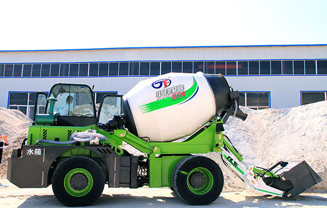 <b>為什么自上料混凝土攪拌罐車需要保養(yǎng)？</b>